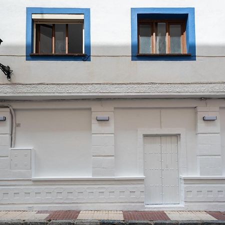 Hostal Alicia San Pedro de Alcántara Екстериор снимка