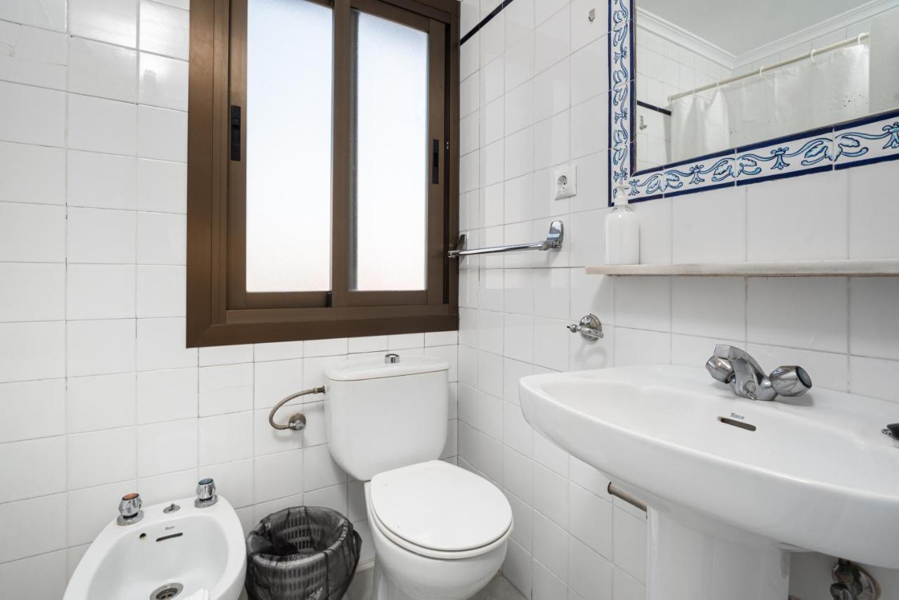 Hostal Alicia San Pedro de Alcántara Екстериор снимка